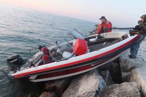 Boat Damage Repair Experts Minnesota - Boat Collides Into Rocks